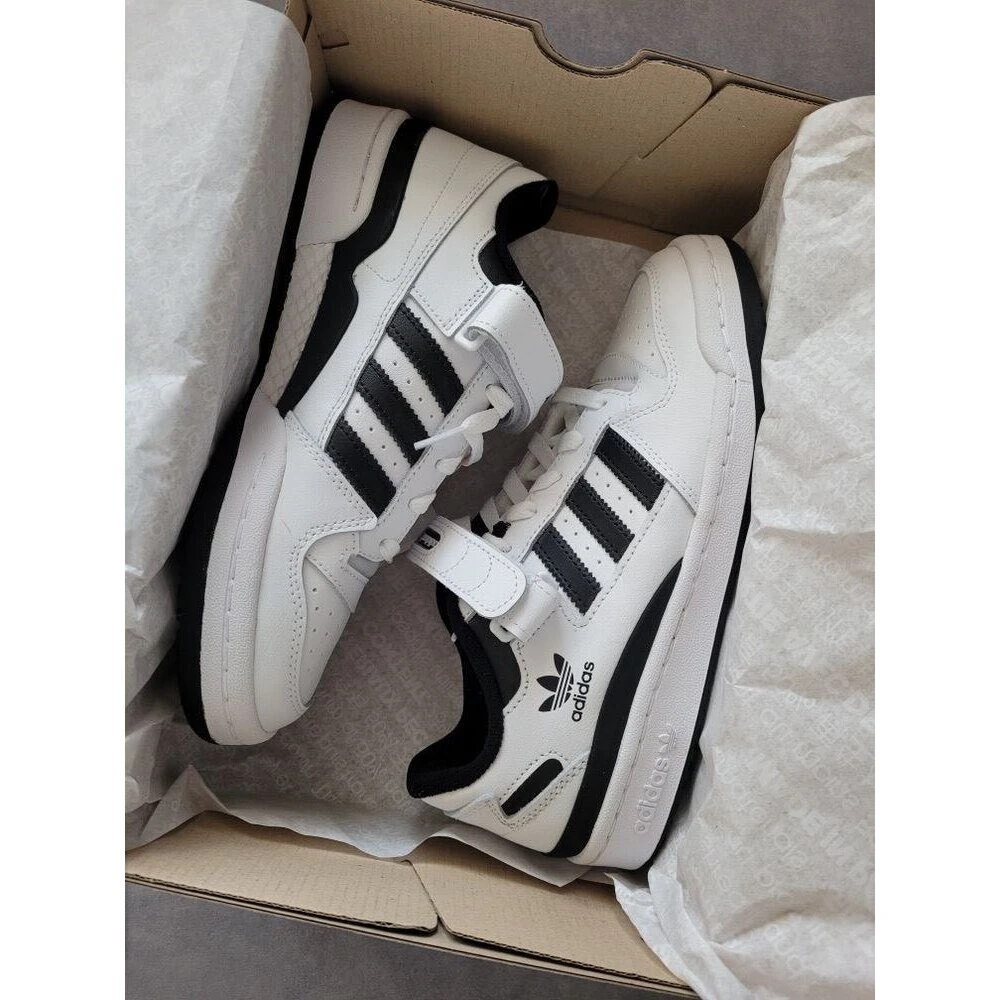 Adidas Forum Low “ Black White “