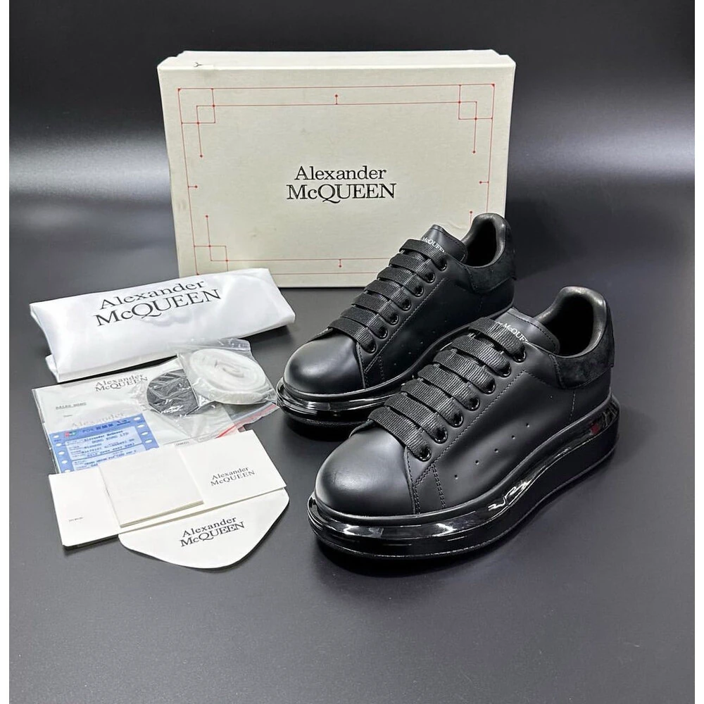 Alexander McQueen Black Taban